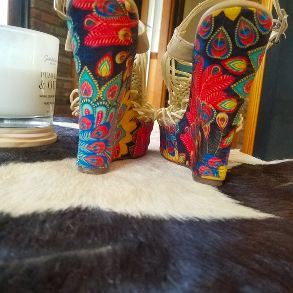 Gorgeous Fun wedges - Picture 8 of 9